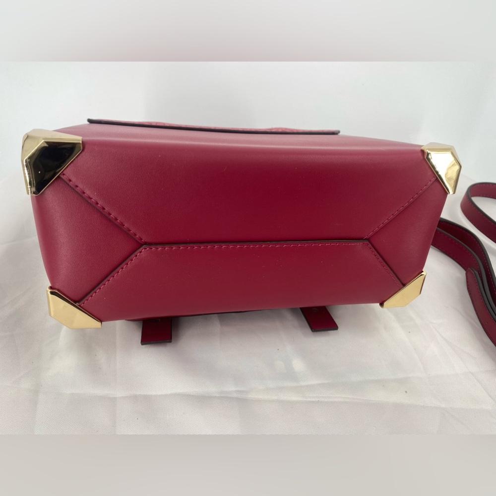 Michael Kors Pink Monogram Satchel Crossbody with Gold Hardware - Picture 7 of 15